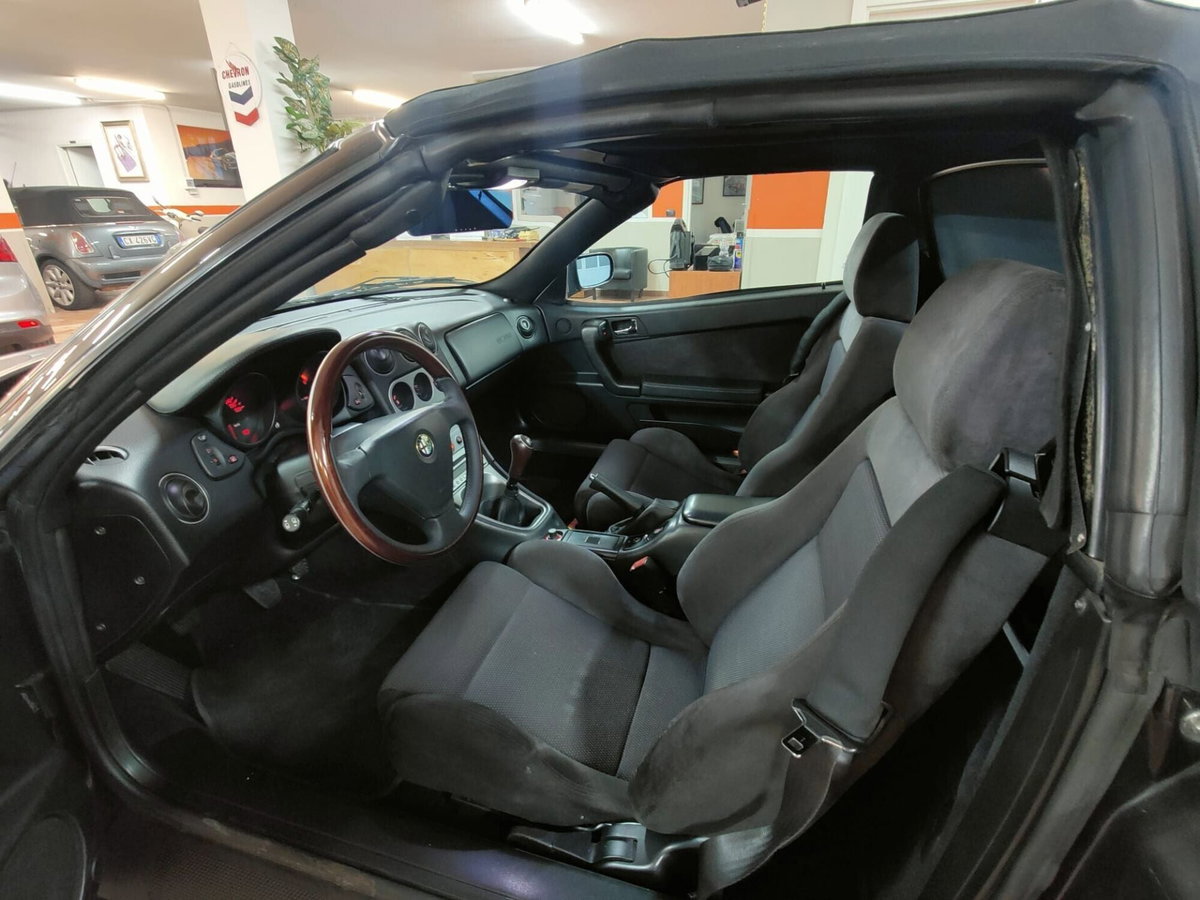 Alfa Romeo Gtv 2.0i JTS 16V cat (7)
