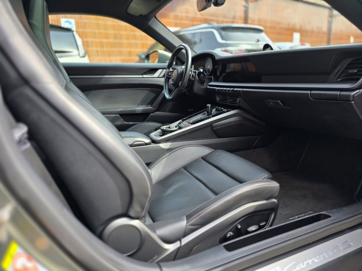 Porsche 911 Coupé Coupe 3.0 Carrera 4S (14)