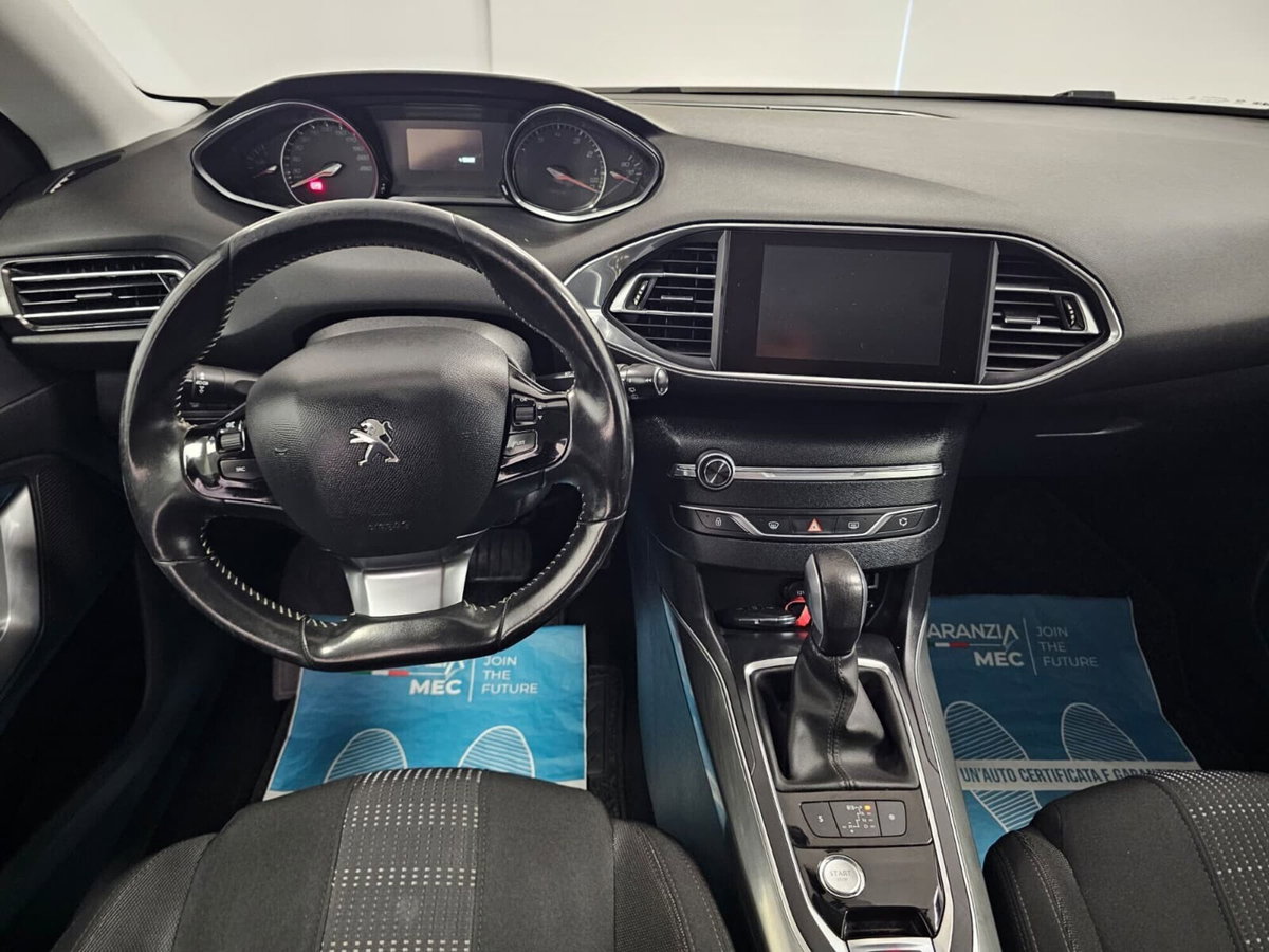 Peugeot 308 PureTech Turbo 130 S&S EAT6 Allure (8)
