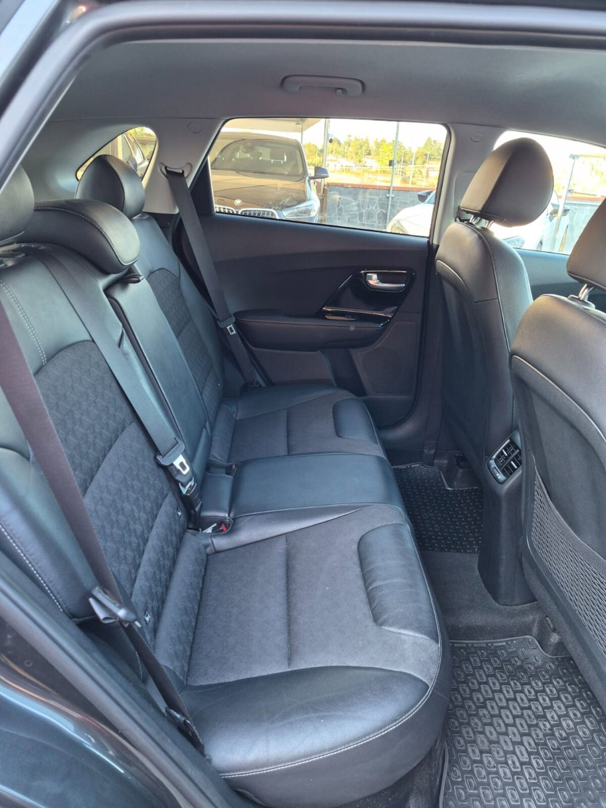Kia Niro 1.6 GDi DCT HEV Evolution (11)