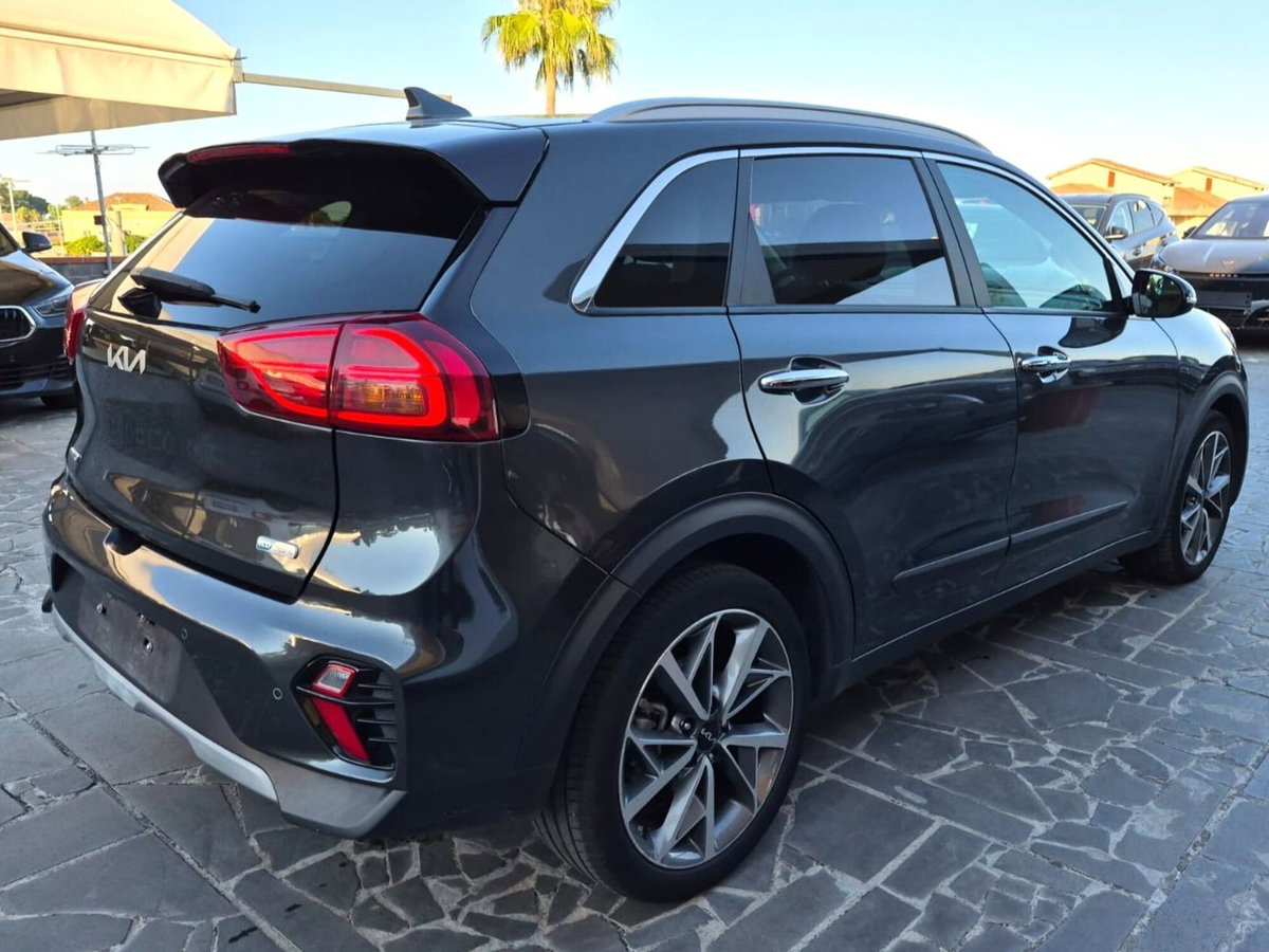 Kia Niro 1.6 GDi DCT HEV Evolution (6)