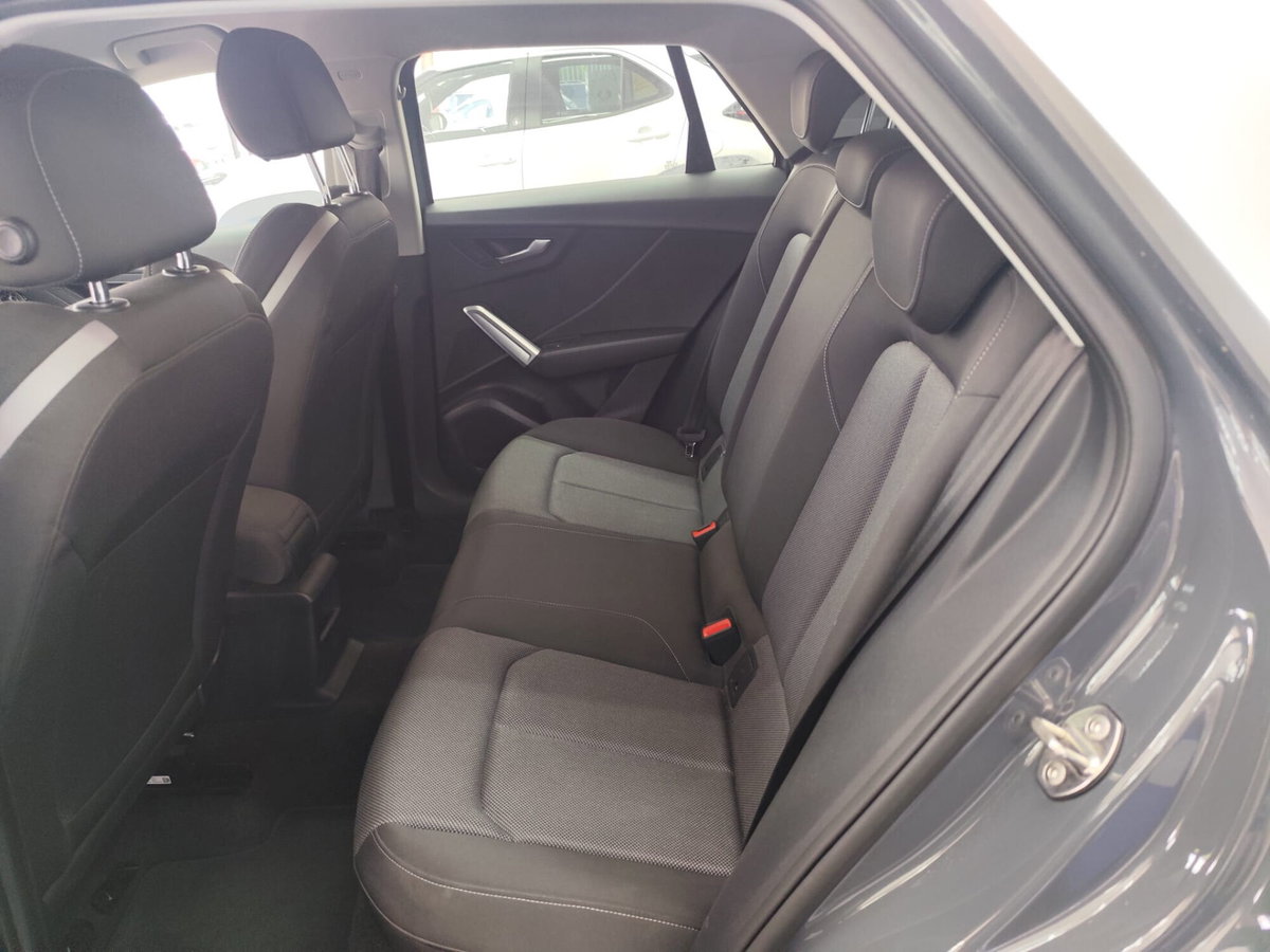 Audi Q2 Q2 1.6 TDI S tronic Sport (14)
