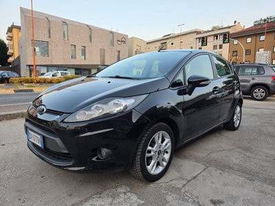Ford Fiesta 1.4 5 porte Bz.- GPL Titanium (2)