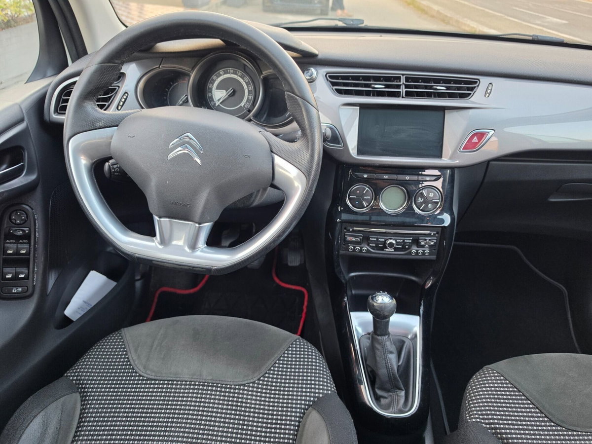 Citroen C3 1.4 HDi 70 Exclusive (13)