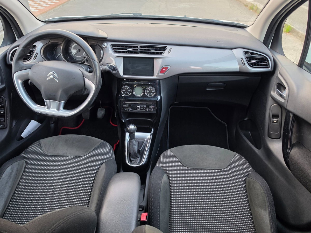Citroen C3 1.4 HDi 70 Exclusive (14)