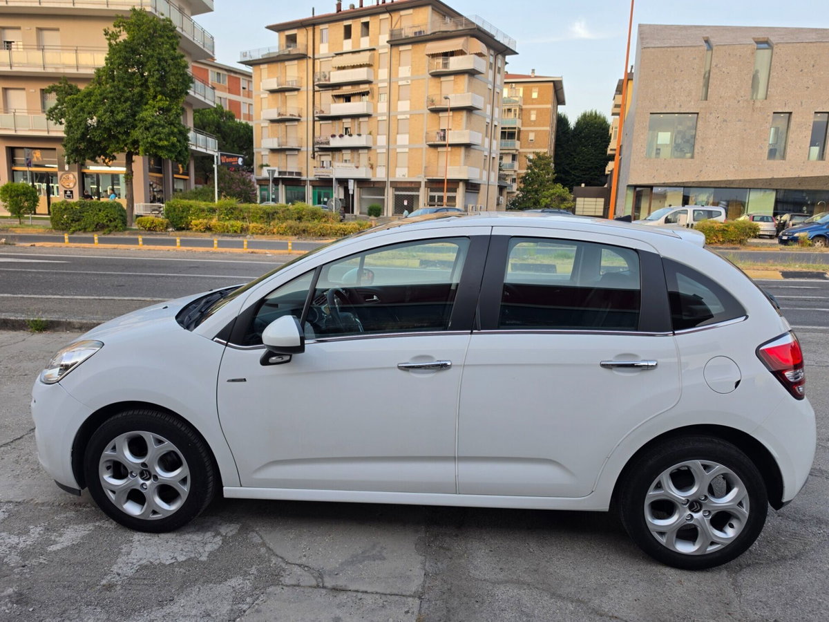 Citroen C3 1.4 HDi 70 Exclusive (9)