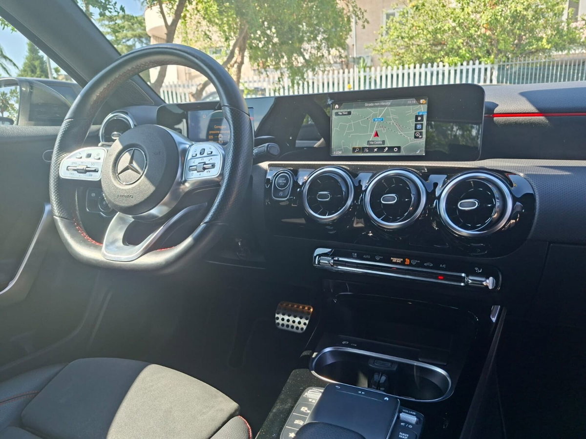 Mercedes-Benz Classe A 180 Automatic Premium (7)