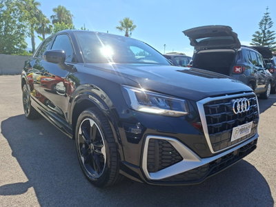 Audi Q2 30 2.0 tdi Identity Black (8)