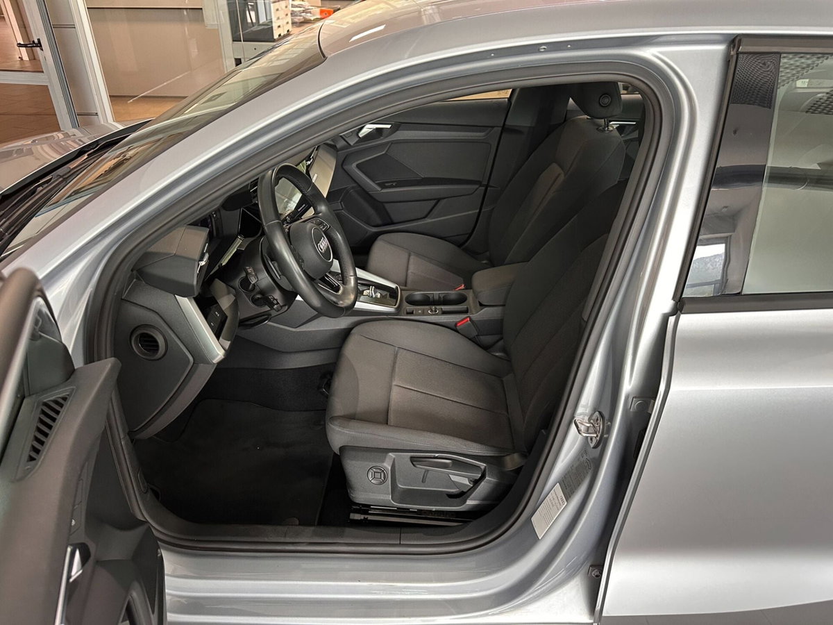 Audi A3 Sportback 30 TDI S tronic Business (10)