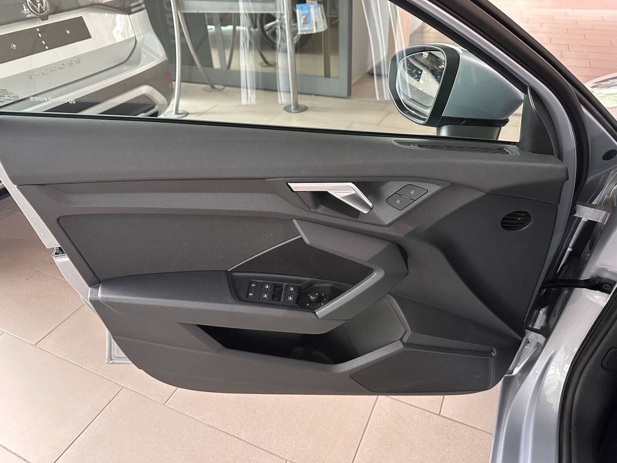 Audi A3 Sportback 30 TDI S tronic Business (16)