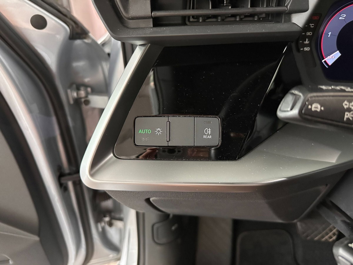 Audi A3 Sportback 30 TDI S tronic Business (17)