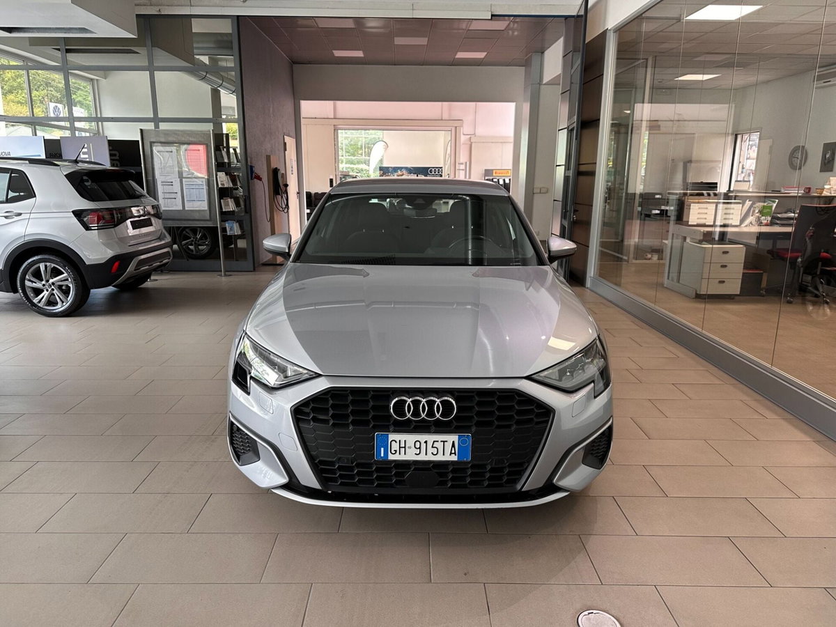 Audi A3 Sportback 30 TDI S tronic Business (2)