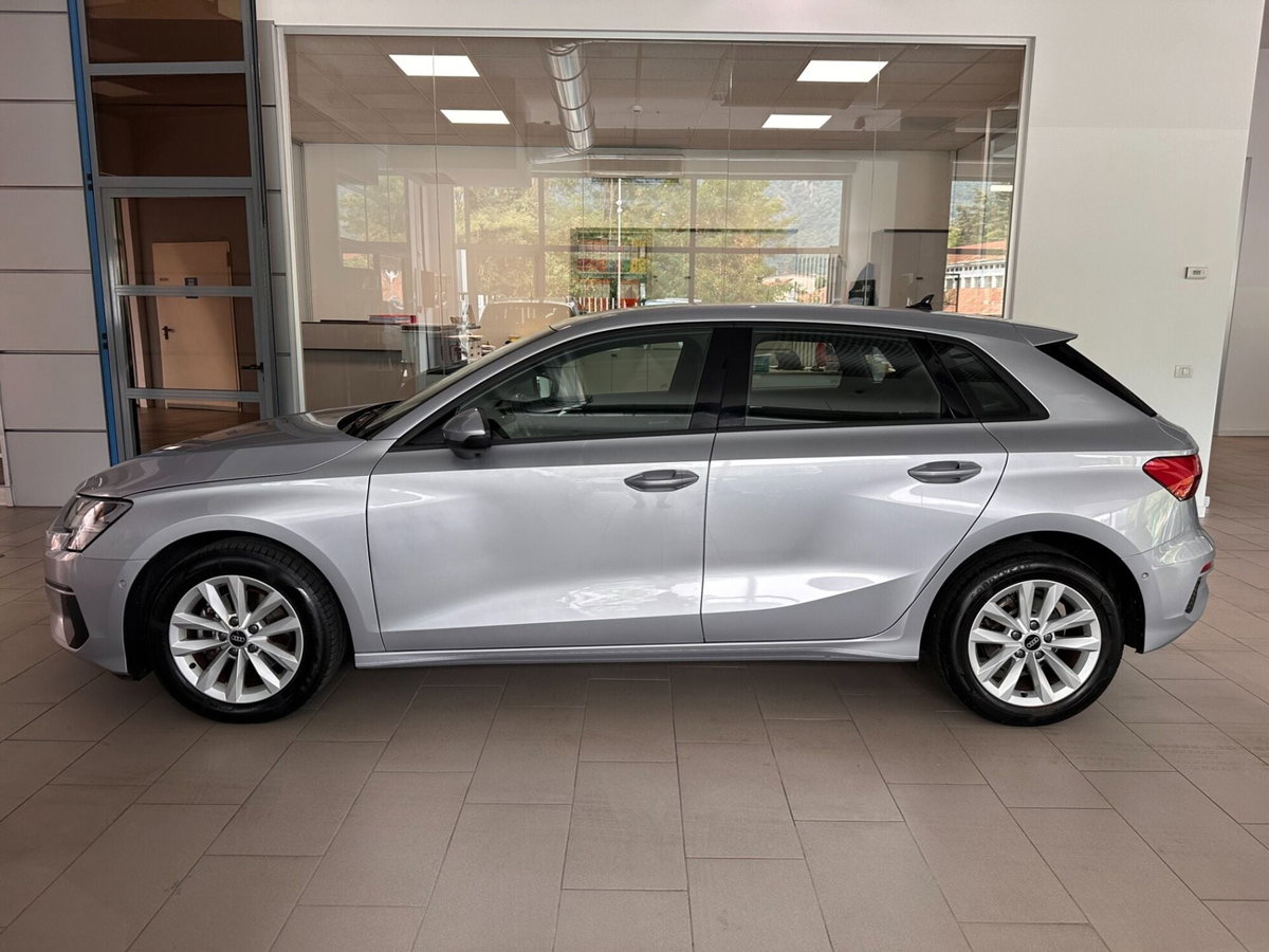 Audi A3 Sportback 30 TDI S tronic Business (4)