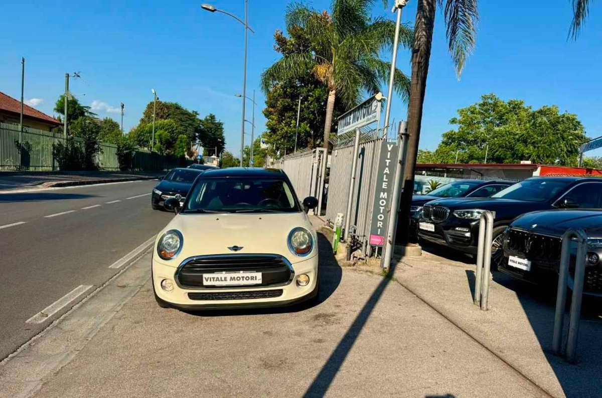 MINI Mini 1.2 One 75 CV (2)