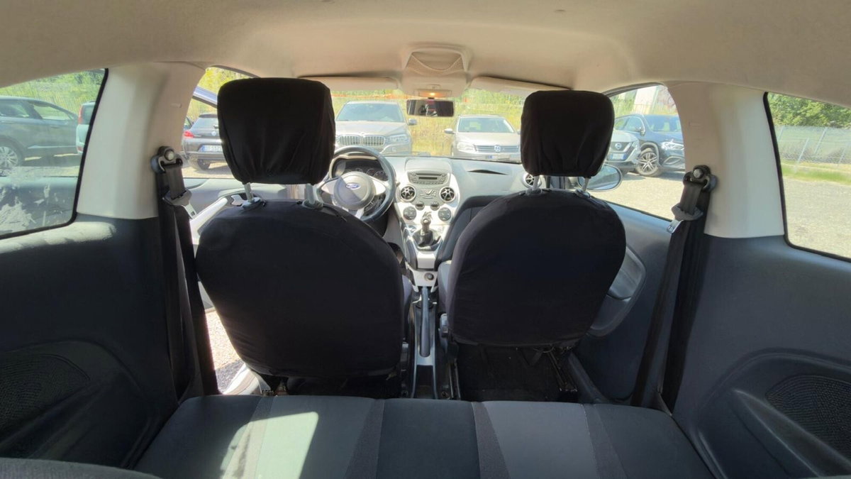 Ford Ka 1.2 8V 69CV Titanium (9)