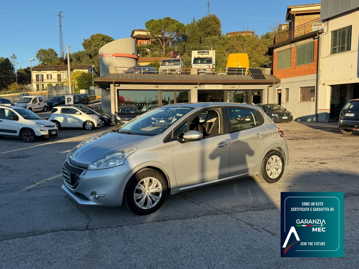 Peugeot 208 HDi 68 CV 5 porte Allure