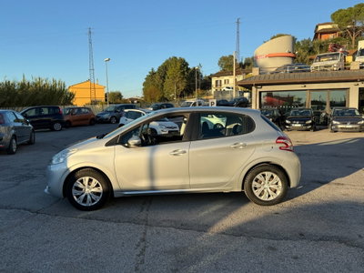 Peugeot 208 HDi 68 CV 5 porte Allure (2)