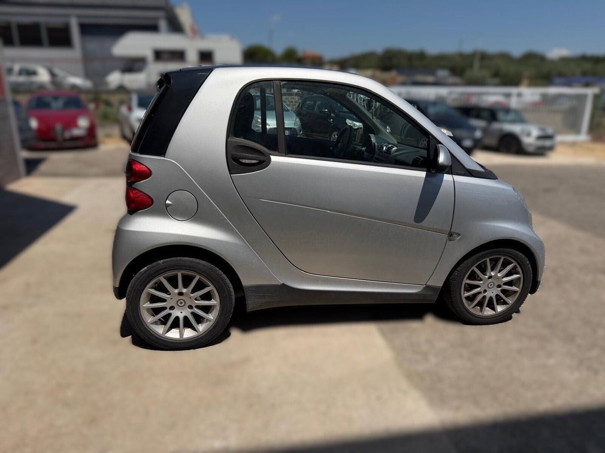 smart Fortwo 800 33 kW coupé pulse cdi (3)