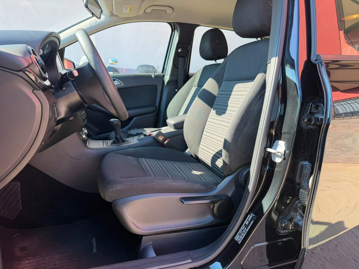 Mercedes-Benz Classe B 180 d Executive (5)