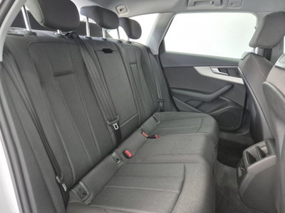 Audi A4 Avant 2.0 TDI ultra 136CV Business (13)