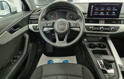 Audi A4 Avant 2.0 TDI ultra 136CV Business (19)