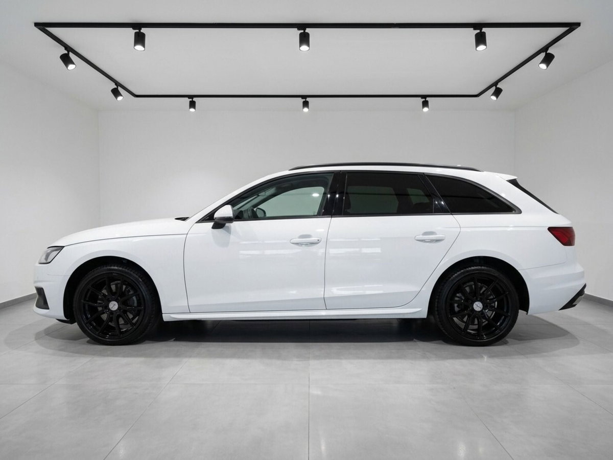 Audi A4 Avant 2.0 TDI ultra 136CV Business (8)