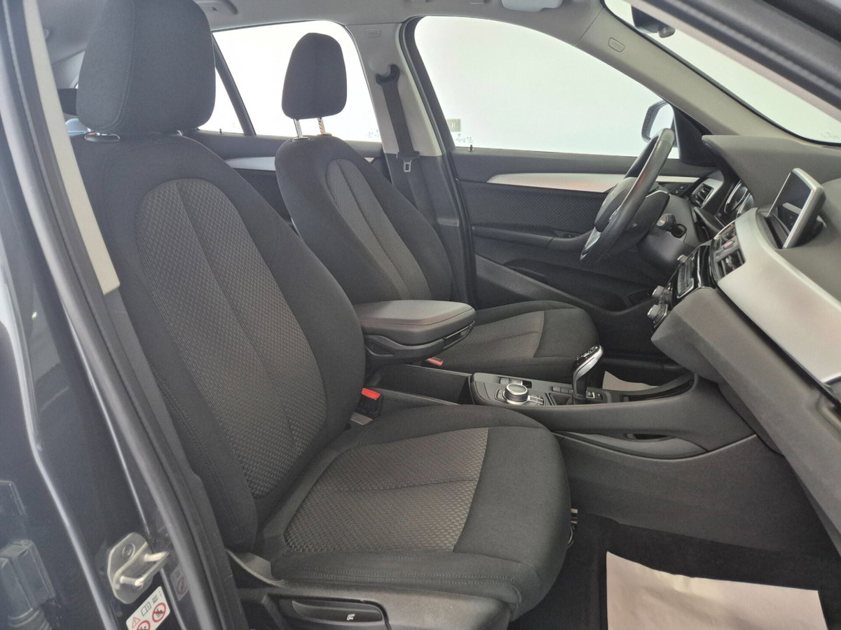 BMW X1 sDrive18d Business Advantage (10)