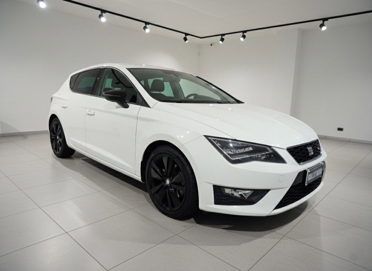 SEAT Leon 2.0 TDI 150 CV DSG 5p. Start/Stop FR (3)