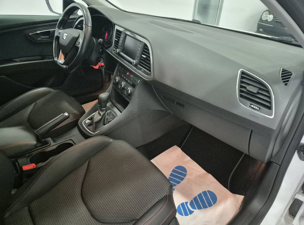 SEAT Leon 2.0 TDI 150 CV DSG 5p. Start/Stop FR (9)