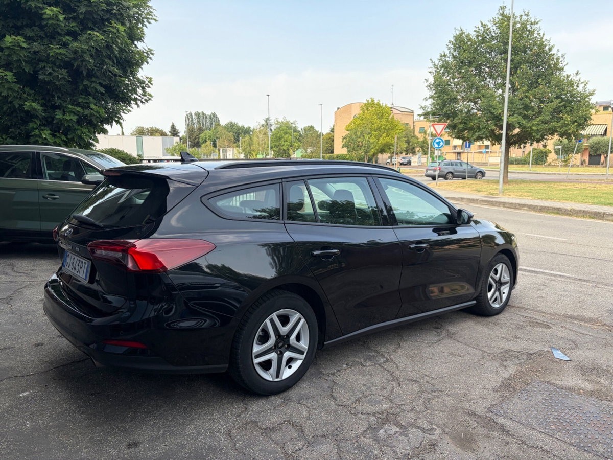 Ford Focus Station Wagon 1.5 EcoBlue 120 CV automatico SW Business (4)