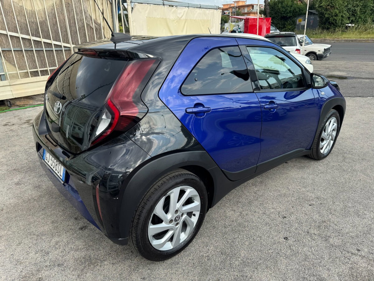 Toyota Aygo X 1.0 VVT-i 72 CV 5 porte Limited Air (6)