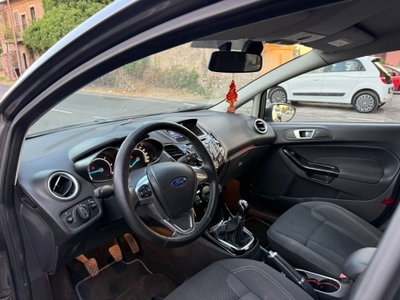 Ford Fiesta 1.5 TDCi 75CV 5 porte Black & White Edition (4)