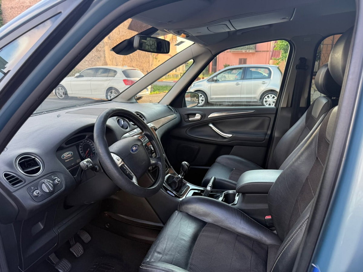 Ford Galaxy 2.0 TDCi 163 CV DPF Titanium (4)