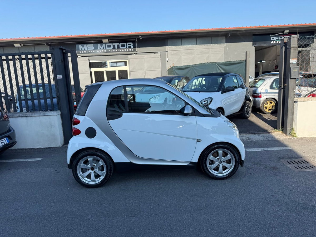 smart Fortwo 1000 52 kW MHD coupé pulse (3)