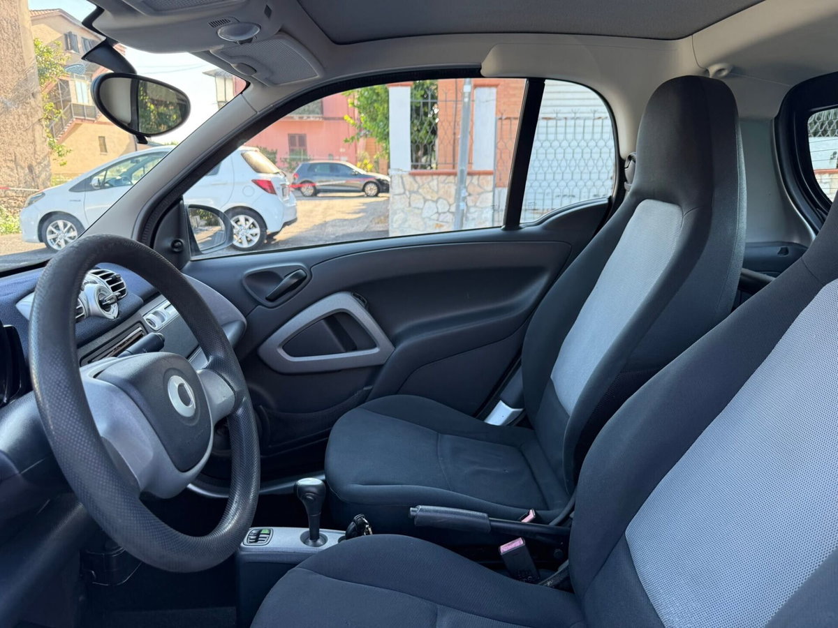 smart Fortwo 1000 52 kW MHD coupé pulse (5)
