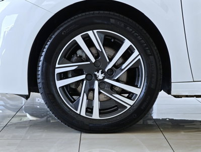 Peugeot 208 BlueHDi 100 Stop&Start 5 porte Allure Pack (6)