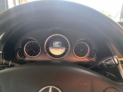 Mercedes-Benz Classe E 250 CDI BlueEFFICIENCY Avantgarde (12)