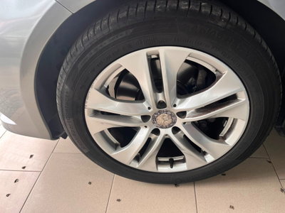 Mercedes-Benz Classe E 250 CDI BlueEFFICIENCY Avantgarde (14)