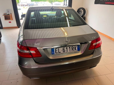 Mercedes-Benz Classe E 250 CDI BlueEFFICIENCY Avantgarde (17)