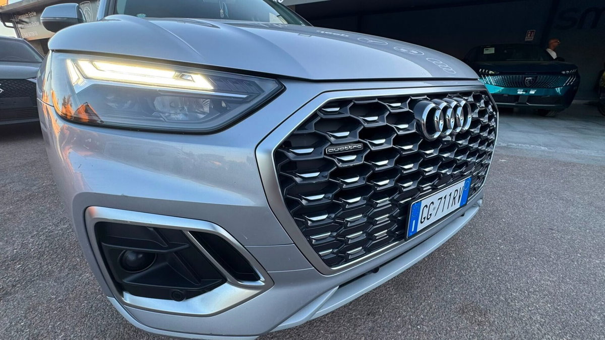 Audi Q5 Sportback 40 2.0 tdi mhev 12V S line Plus quattro s-tronic (14)