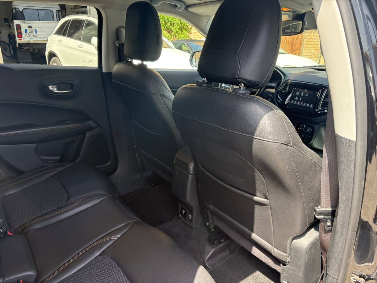 Jeep Compass 2.0 Multijet II 4WD Limited (10)