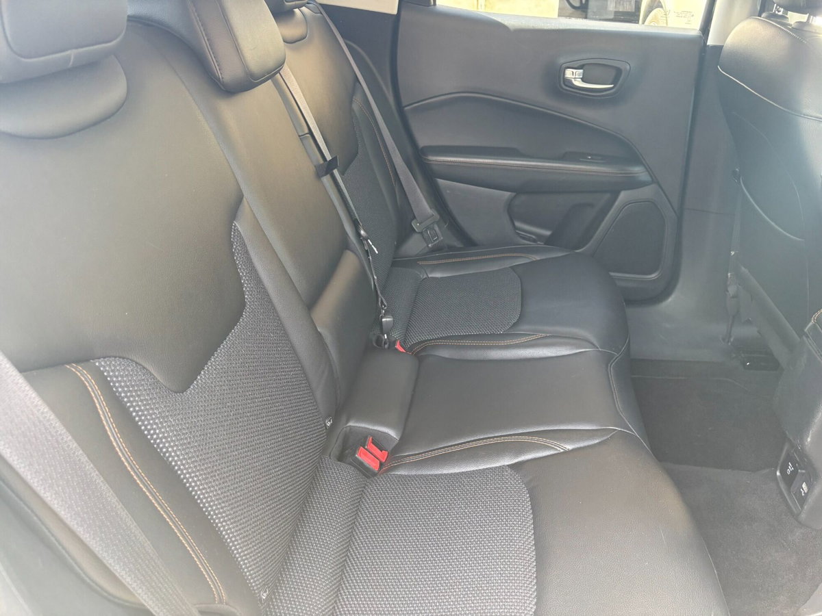 Jeep Compass 2.0 Multijet II 4WD Limited (9)