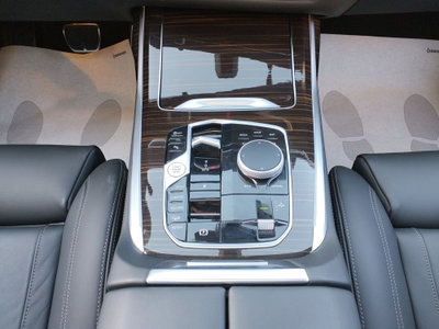 BMW X7 xDrive40d 48V (16)