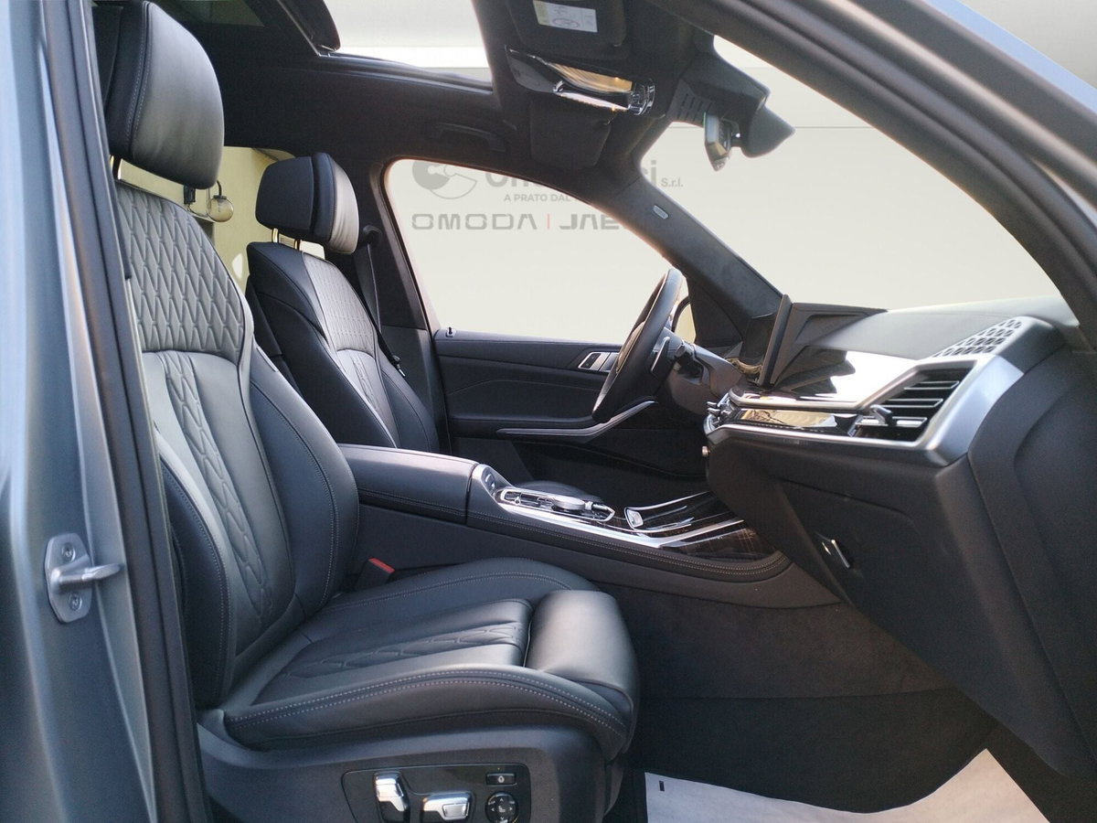 BMW X7 xDrive40d 48V (18)