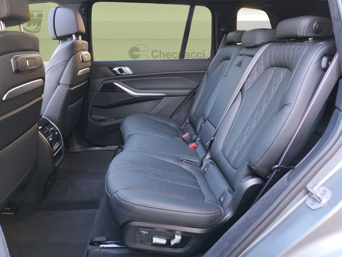 BMW X7 xDrive40d 48V (8)