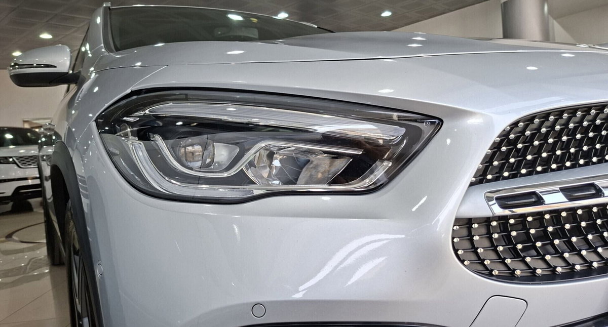 Mercedes-Benz GLA SUV 200 d Automatic Premium (6)