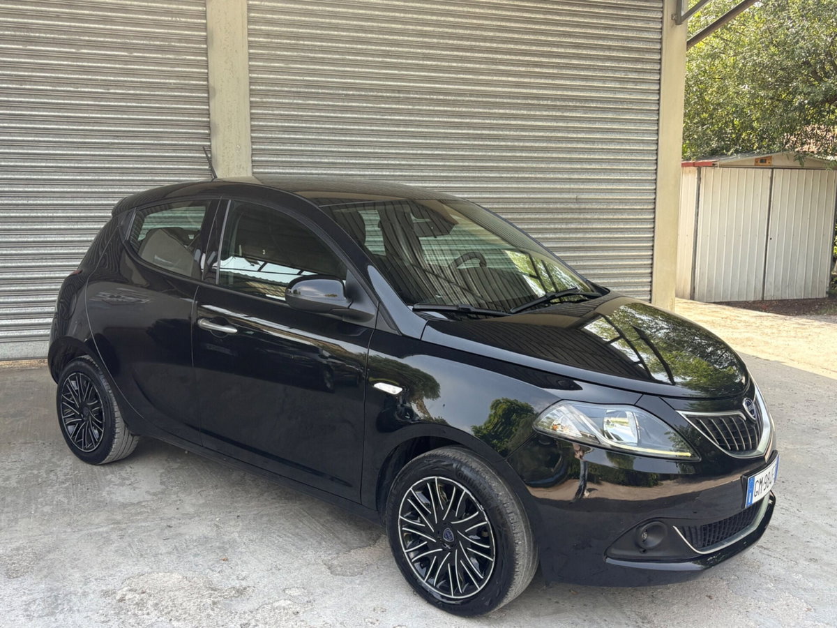 Lancia Ypsilon 1.0 FireFly 5 porte S&S Hybrid Ecochic UnYca (3)