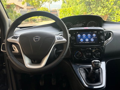 Lancia Ypsilon 1.0 FireFly 5 porte S&S Hybrid Ecochic UnYca (5)