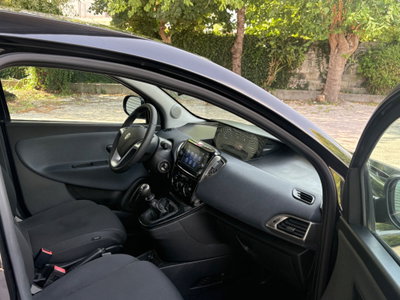 Lancia Ypsilon 1.0 FireFly 5 porte S&S Hybrid Ecochic UnYca (7)