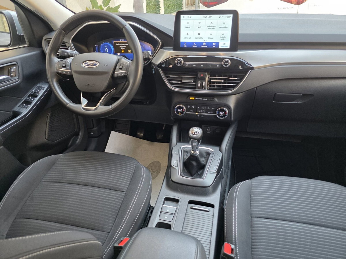 Ford Kuga 2.0 EcoBlue Hybrid 150 CV 2WD Titanium (10)